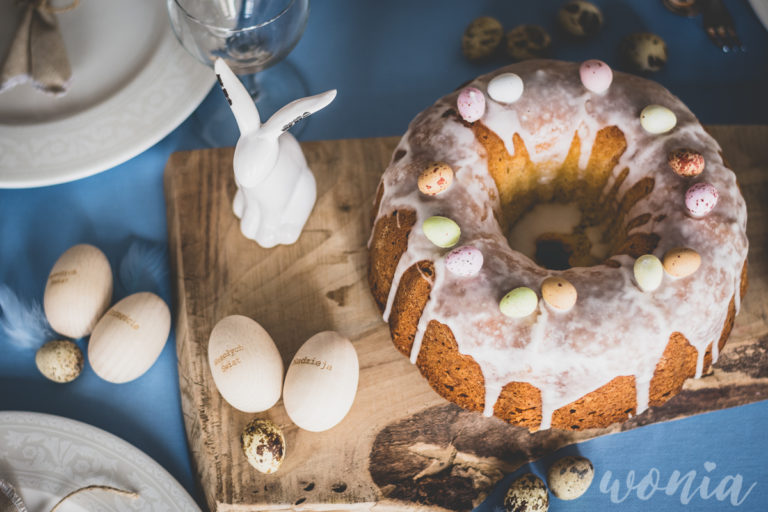 Dekoracja stołu wielkanocnego