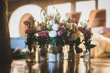 Kwiaty w buteleczkach