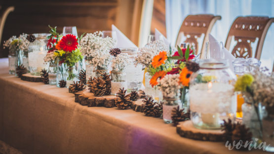 Rustykalna dekoracja stołu prezydialnego, Dworek Góralski - Łodygowice