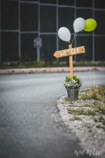 Kierunkowskaz "wesele"