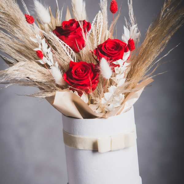 Flowerbox z wiecznymi różami